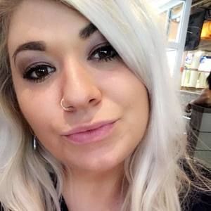 Meet your Posher, Abrienne